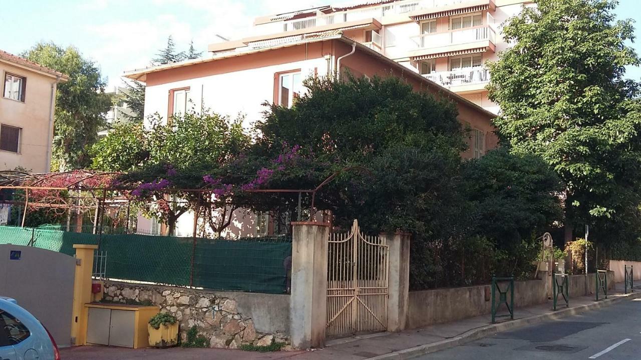 Villa Ladore, Apt 2 Chambres Dans Maison, 55M2, 100M Des Plages, Parking Roquebrune-Cap-Martin Kültér fotó